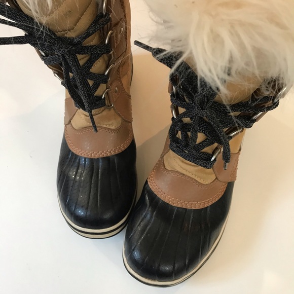 Sorel Joan Of Arcadia Winter Boots - Picture 8 of 13